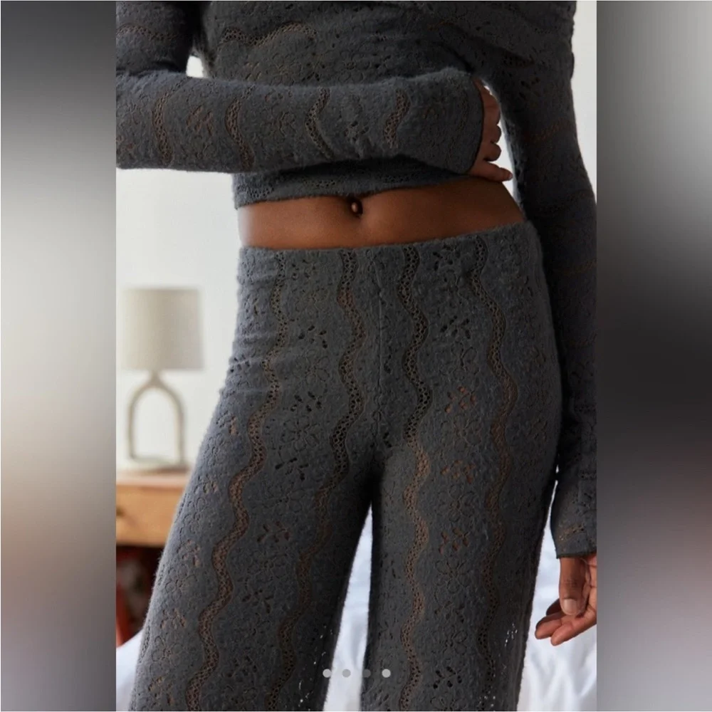 Urban Outfitters elegant lace